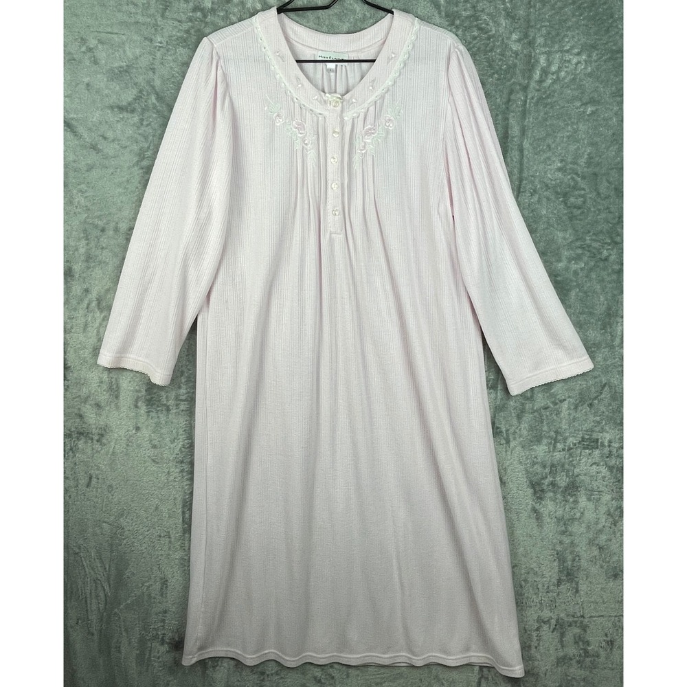 Miss‎ Elaine Nightgown Medium Pink Embroidered Long Sleeve Sleepwear Loungewear
